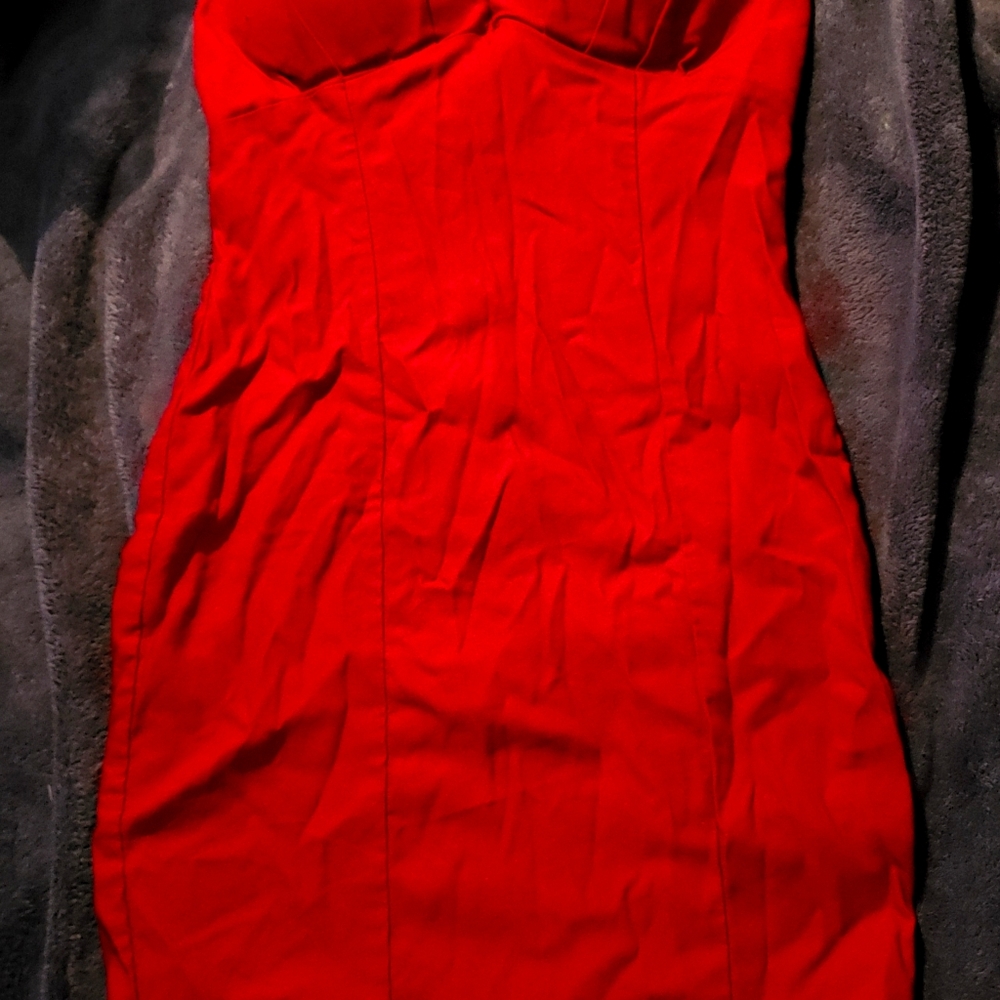 Strapless dress.